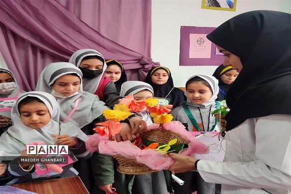 برگزاری انتخابات سفیران سلامت در دبستان دخترانه برکت و تلاش شهرستان‌پردیس