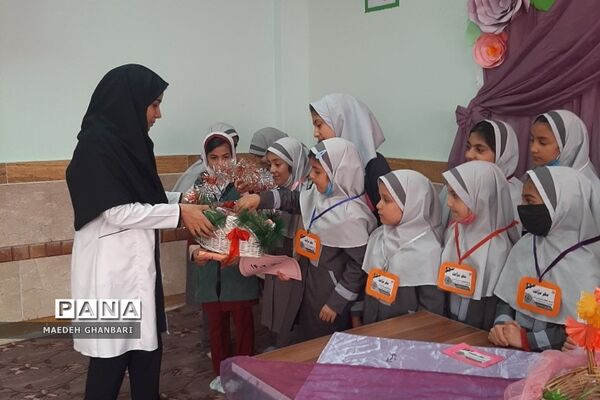 برگزاری انتخابات سفیران سلامت در دبستان دخترانه برکت و تلاش شهرستان‌پردیس