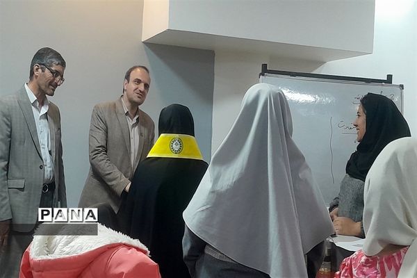 برگزاری کارگاه چهارساعته عکاسی و آشنایی دانش‌آموزان با المپیاد فیلم‌سازی  برای دانش‌آموز خبرنگار استان اصفهان