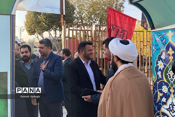 مراسم بدرقه دانش‌آموزان دختر عازم اردوی راهیان‌نور در فرهنگسرای ولاء شهرری