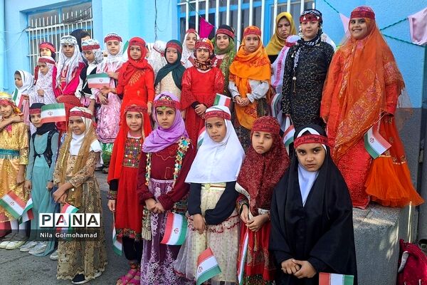 برپایی بازارچه فرشتگان در دبستان حافظ دخترانه