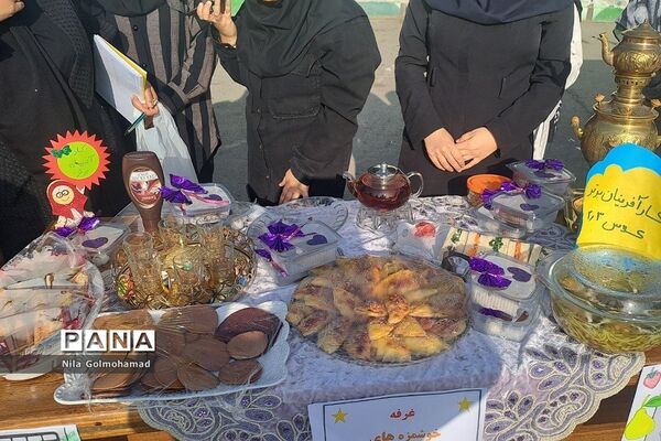 برپایی بازارچه فرشتگان در دبستان حافظ دخترانه