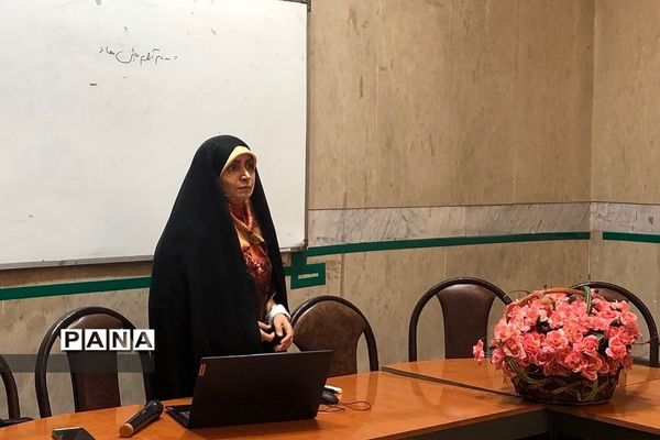 برگزاری کارگاه آموزشی ویژه معاونان پرورشی و رابطان پیشگیری در ناحیه 2 ری