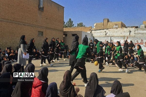 برگزاری المپیاد درون مدرسه‌ای در قرچک