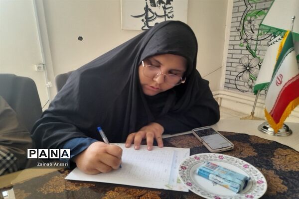 جلسه هم‌اندیشی هیات‌های دانش‌آموزی مدارس در آموزش و پرورش ملارد