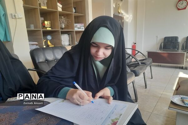 جلسه هم‌اندیشی هیات‌های دانش‌آموزی مدارس در آموزش و پرورش ملارد