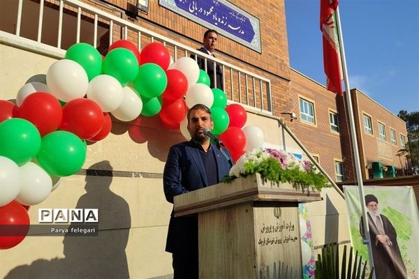 آیین افتتاح و بهره‌برداری دو دبستان در شهرستان قرچک