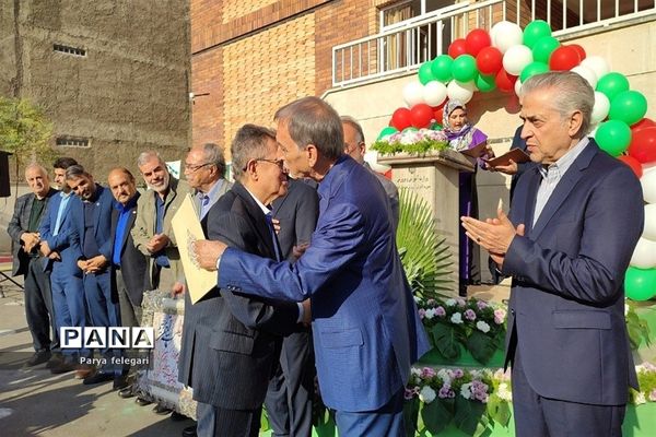 آیین افتتاح و بهره‌برداری دو دبستان در شهرستان قرچک