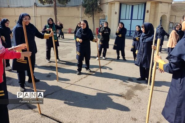 آغاز دوره آموزش مهارت های تشکیلاتی ویژه دانش‌آموزان پیشتاز ناحیه 3 شیراز