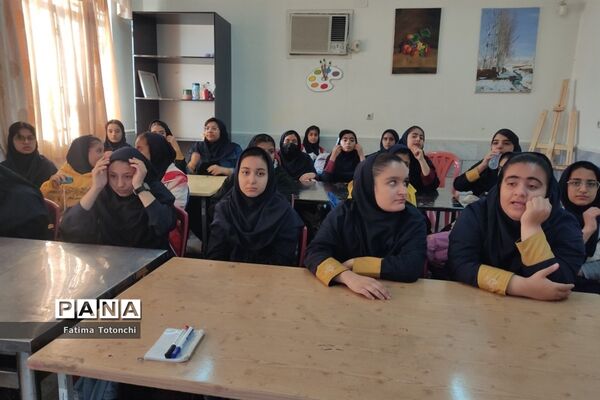 آغاز دوره آموزش مهارت های تشکیلاتی ویژه دانش‌آموزان پیشتاز ناحیه 3 شیراز