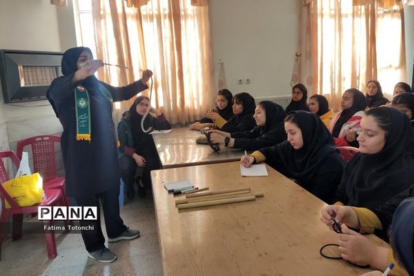 آغاز دوره آموزش مهارت های تشکیلاتی ویژه دانش‌آموزان پیشتاز ناحیه 3 شیراز