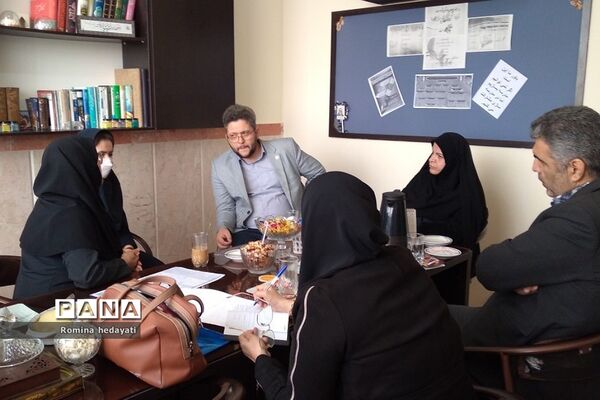 بازدید تخصصی مسئولان بخش فنی و حرفه‌ای و کاردانش اداره کل آموزش و پرورش شهرستان‌های تهران از هنرستان‌مبتکران رودهن