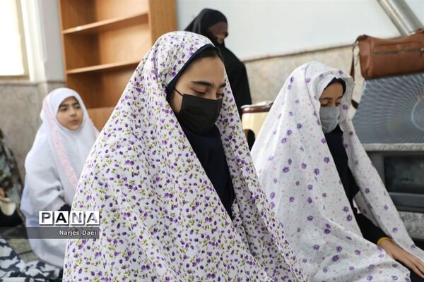 بازدید از برگزاری نماز جماعت دبیرستان شاهد شهید شیرودی