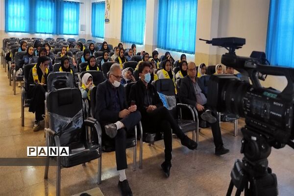 اولین جلسه توانمند‌سازی دانش‌آموز خبرنگاران پانا در منطقه امامزاده بادرود