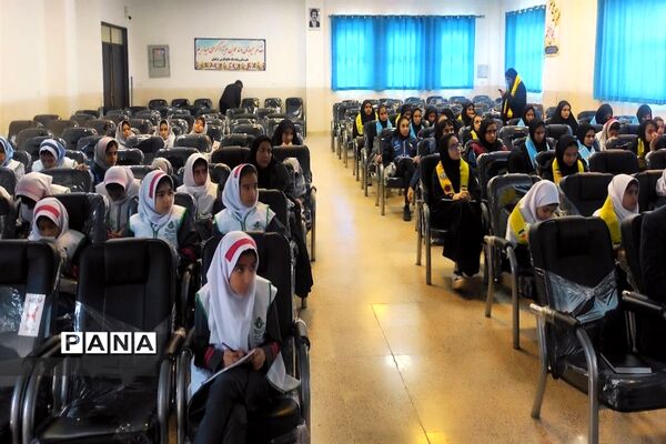 اولین جلسه توانمند‌سازی دانش‌آموز خبرنگاران پانا در منطقه امامزاده بادرود