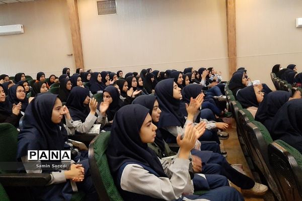 جشن بزرگ فرهیختگان ناحیه 3 شیراز