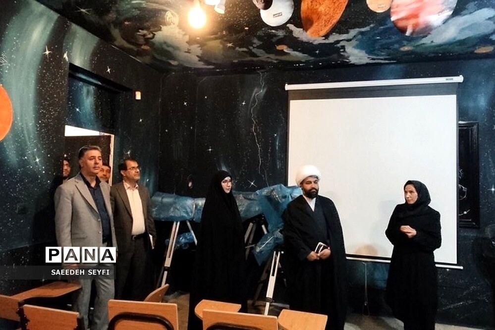 بازدید معاون سوادآموزی اداره کل شهرستان‌های تهران از پژوهش‌سرای کاوش کهریزک