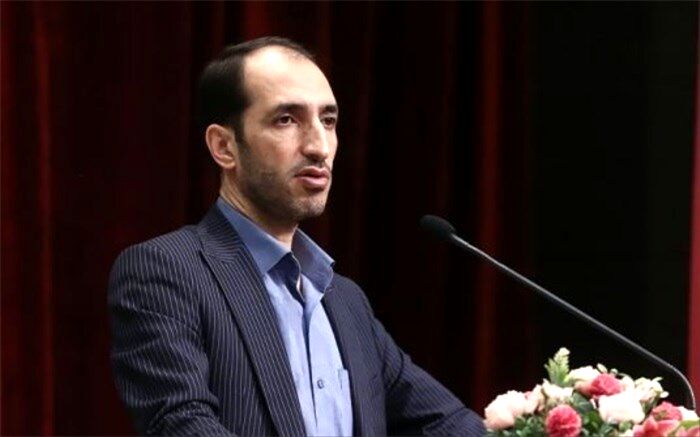 معلم باید از روش‌های خلاق و نوین تدریس استفاده کند