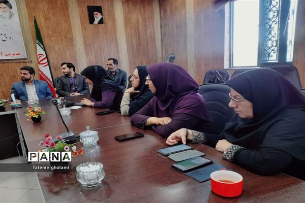 نشست هم اندیشی مسئولان سازمان دانش‌آموزی استان فارس