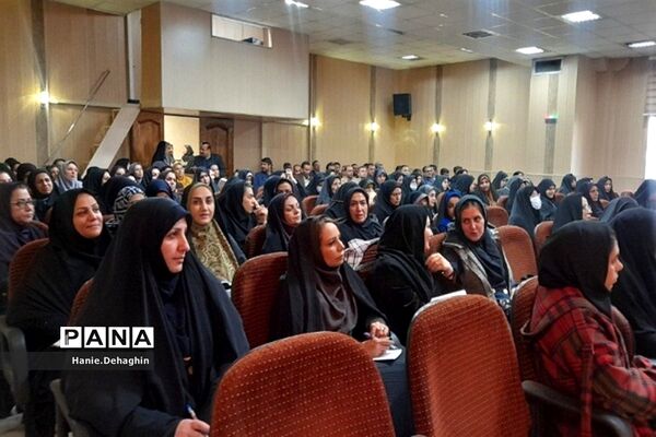 کارگاه آموزشی اتوماسیون اداری جدید برای مدیران مدارس پاکدشت