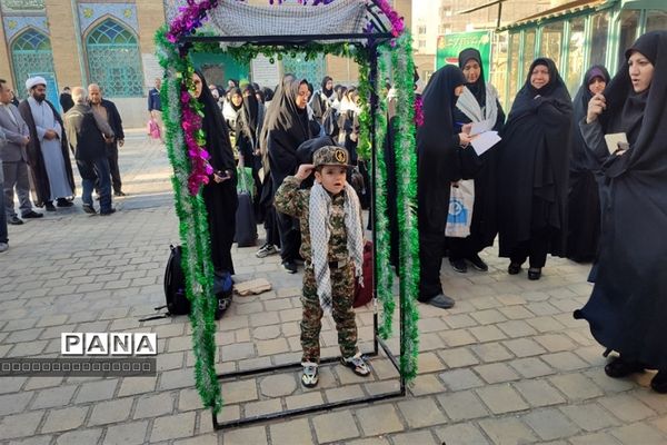 مراسم بدرقه دانش‌آموزان دختر عازم راهیان نور در شهرستان رباط‌کریم