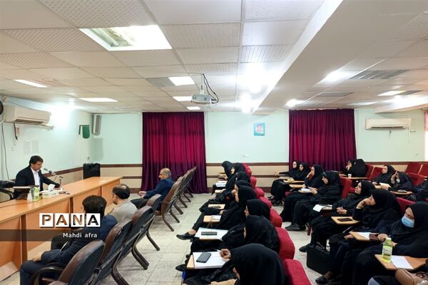 بازدید دادستان بهبهان از مدارس  و نشست با مدیران مدارس دخترانه