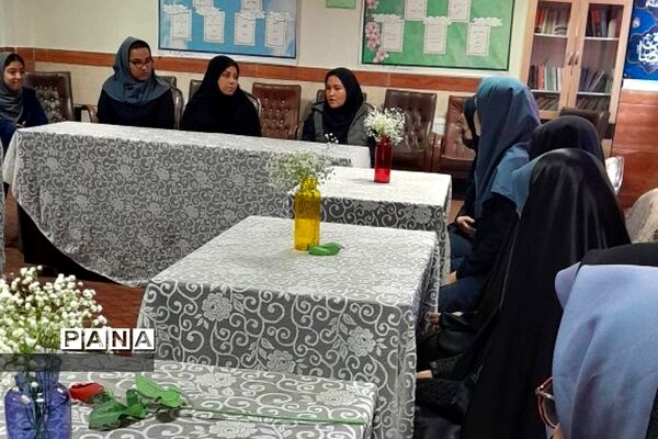برگزاری جلسات گفتمان دینی و معرفی شهید شاخص در ناحیه دو ری