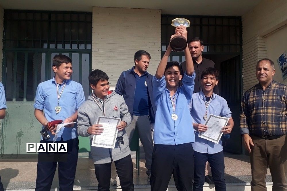 تقدیر از برترین های رشته‌های ورزشی در ناحیه دو ری