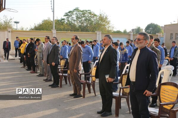 مراسم صبحگاه یار مهربان و نواخته شدن زنگ هفته کتاب در قم