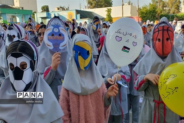 صبحگاه با نشاط دانش‌آموزان آموزشگاه حاج رحیم خالصی