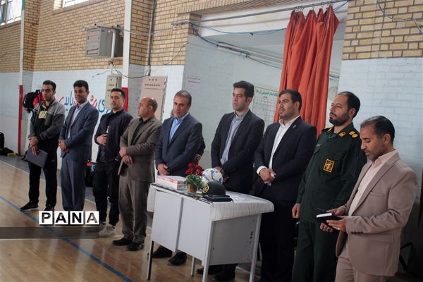 بازدید مدیرسازمان دانش‌آموزی استان لرستان از مدارس شهرستان کوهدشت