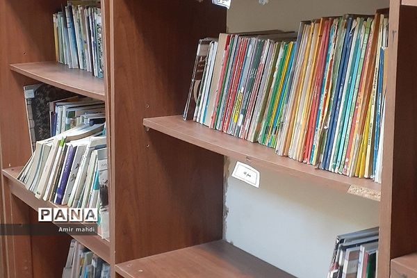 ثبت نام رایگان کتابخانه‌های قرچک به مناسبت هفته کتاب و کتابخوانی