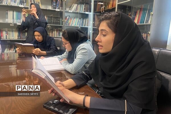 کافه، با طعم کتاب در پژوهش‌سرای دانش‌آموزی کاوش کهریزک