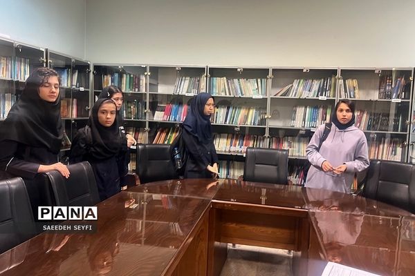 کافه، با طعم کتاب در پژوهش‌سرای دانش‌آموزی کاوش کهریزک