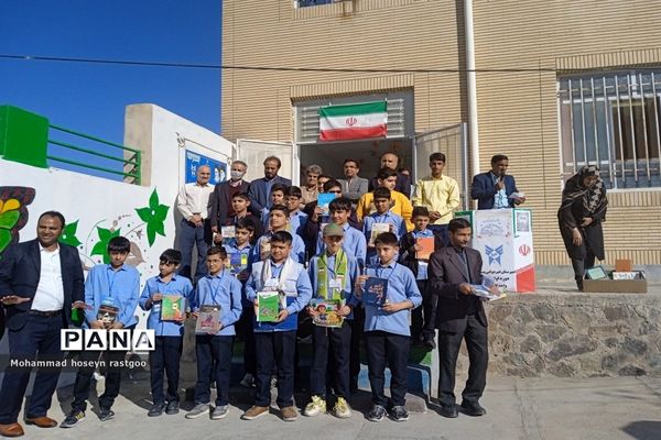 نواختن زنگ کتاب و کتابخوانی در دبیرستان پسرانه غیردولتی سما