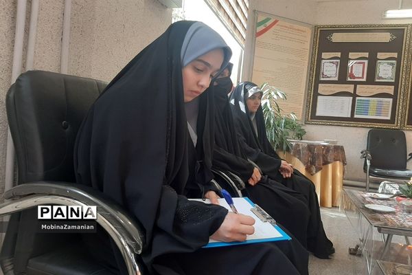 اولین جلسه شورای دانش‌آموزی دبیرستان شاهد شهید حمامی