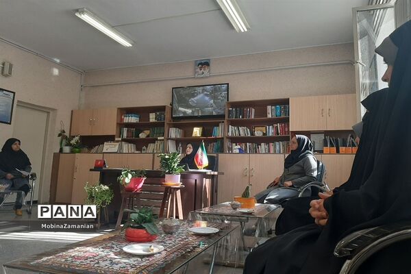 اولین جلسه شورای دانش‌آموزی دبیرستان شاهد شهید حمامی
