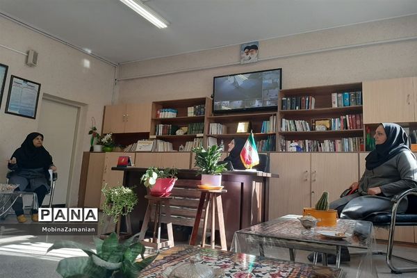 اولین جلسه شورای دانش‌آموزی دبیرستان شاهد شهید حمامی