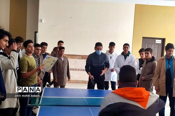 مسابقات ورزشی و نمایشگاه آثار هنری با نام‌شهدای دانش‌آموز غزه در هنرستان  رفسنجانی رودهن