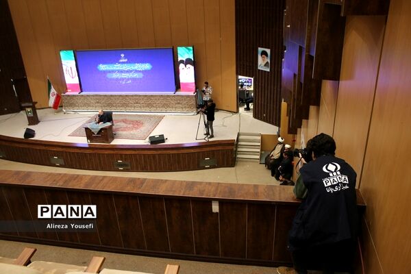 همایش «روایت پیشرفت» با حضور وزیر کشور در قم