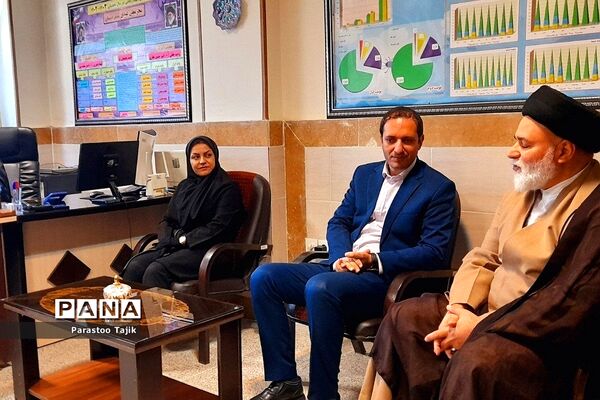 مراسم حمایت از کودکان غزه در دبستان نیایش روستای اورین شهرستان بهارستان دو