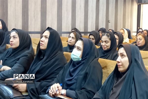 برگزاری کارگاه مدیریت کلاس و سنجش بینایی در شهرستان‌ قرچک