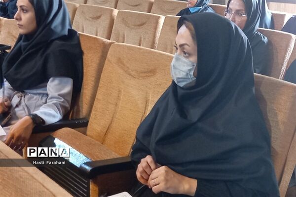 برگزاری کارگاه مدیریت کلاس و سنجش بینایی در شهرستان‌ قرچک