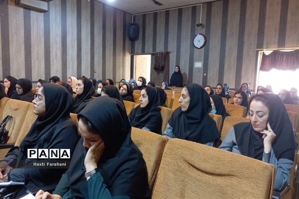 برگزاری کارگاه مدیریت کلاس و سنجش بینایی در شهرستان‌ قرچک