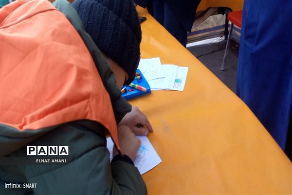 تجمع فرهنگیان و دانش‌آموزان چهارمحال و بختیاری در دیدار با رئیس جمهوری همراه با آحاد مردم