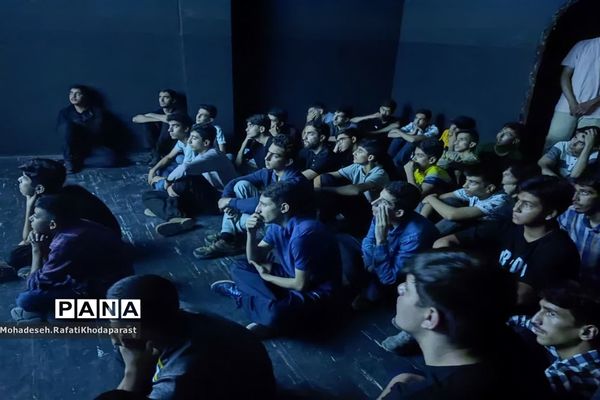 بازدید دانشجویان دانشگاه میبد از نمایشگاه مفهومی زیارت و نمایشگاه گوهرشاد در بوستان وحدت مشهد