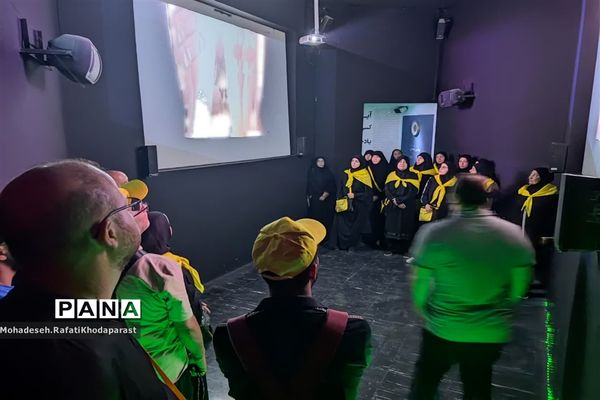 بازدید دانشجویان دانشگاه میبد از نمایشگاه مفهومی زیارت و نمایشگاه گوهرشاد در بوستان وحدت مشهد