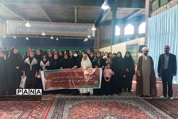 برپایی نماز جماعت در مدارس قیامدشت در راستای اجرای طرح نورچشم