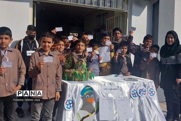افتتاحیه طرح سفیران سلامت در دبستان امام حسن مجتبی(ع) و ایمان رودهن