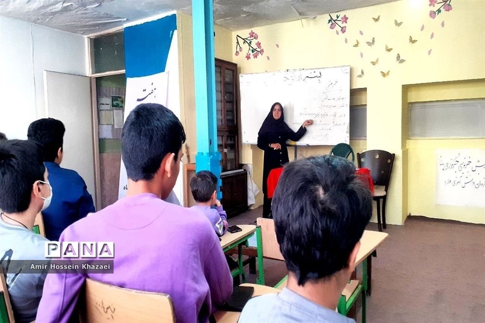 دومین کارگاه آموزش خبرنویسی ویژه دانش‌آموز خبرنگاران پسر در ملارد